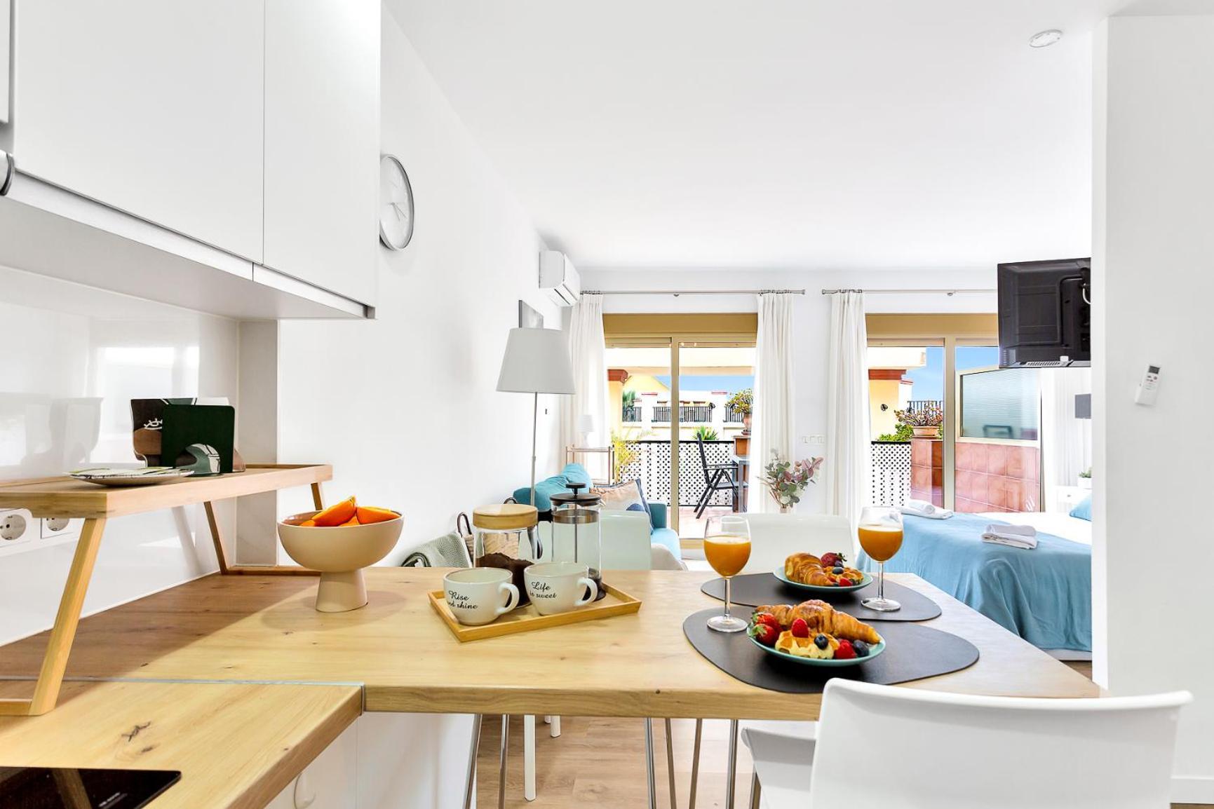 Modern Romana Playa 723 In Marbella, Elviria Apartment