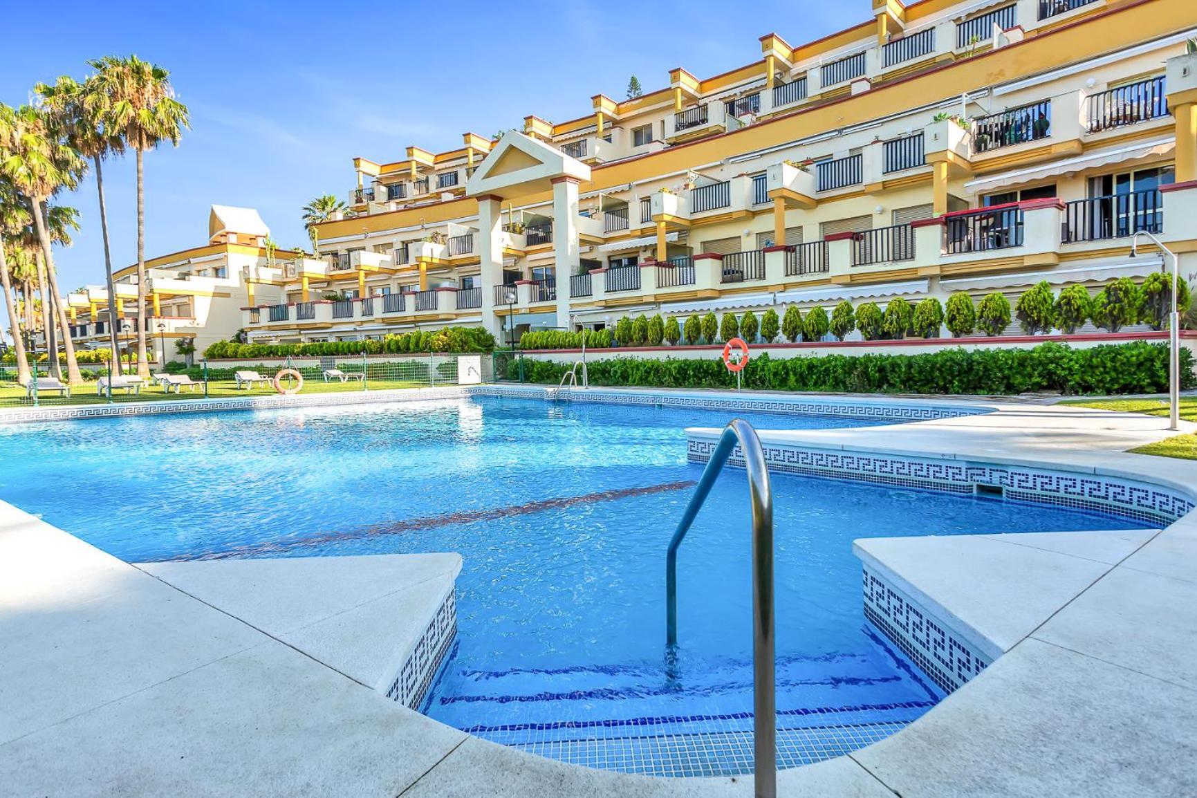 Modern Romana Playa 723 In Marbella, Elviria Apartament *